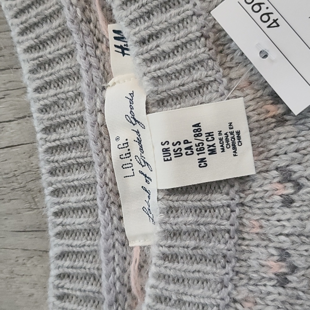 H&M sweater - Picture 3 of 4